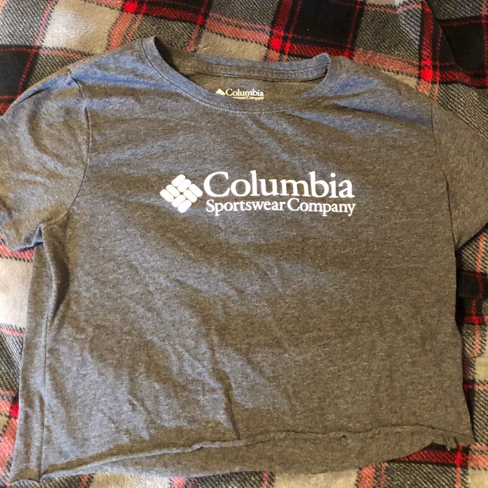 columbia sportswear cropped shirt